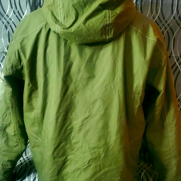 Roots mens waterproof parka great condition very warm , Roots quality - Picture 3 of 5